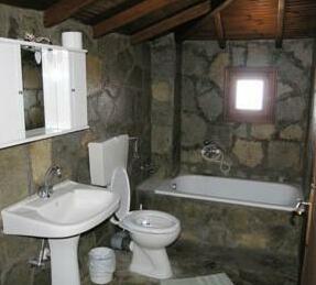Zeppo's House - Photo3