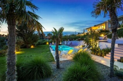 A&A Luxury Beach Villas - Aphrodite