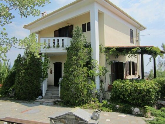 House Antaya