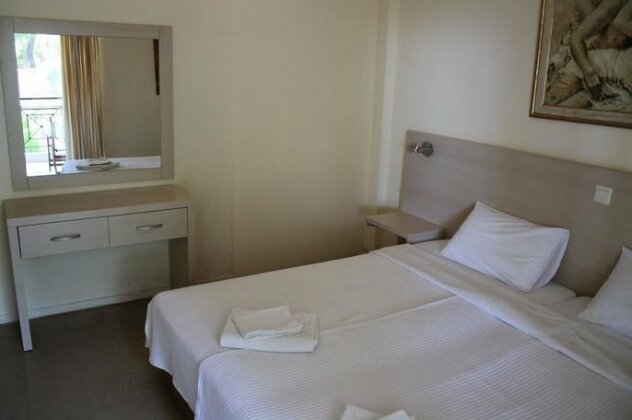 Mango Hotel Nikiti - Photo4