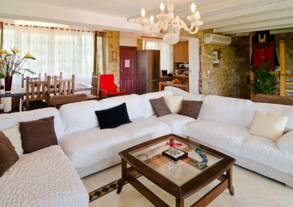 Maria Elena Villas - Photo4