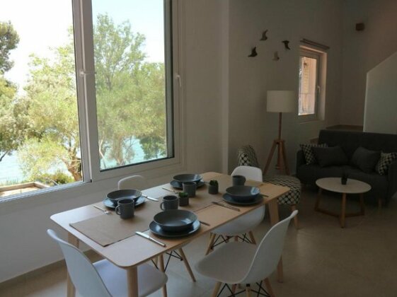 Seafront Loft in Akti Elia - Photo4
