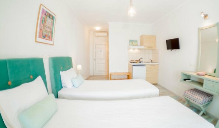 Summer House Nikiti - Photo3