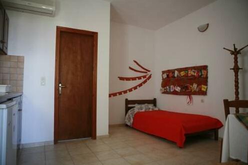 Mammis Apartments - Photo4