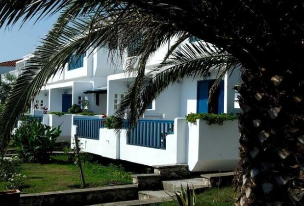 Agionissi Resort - Photo2