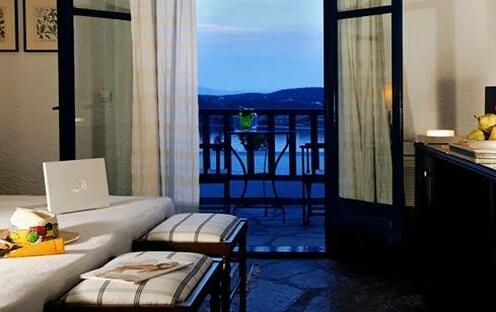 Agionissi Resort - Photo4