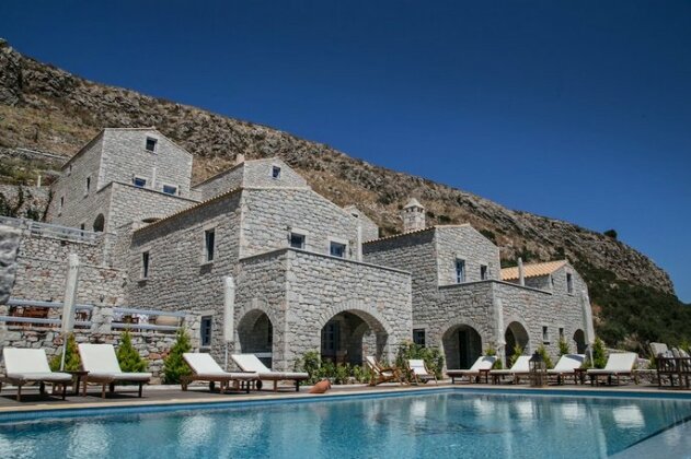 En Plo Luxury Suites - Photo2
