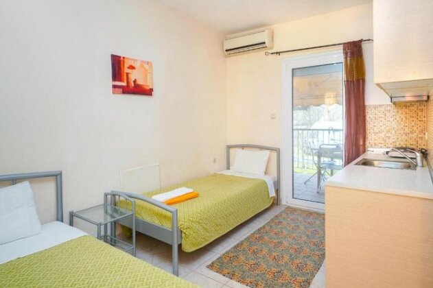 Kargas Apartments - Photo4
