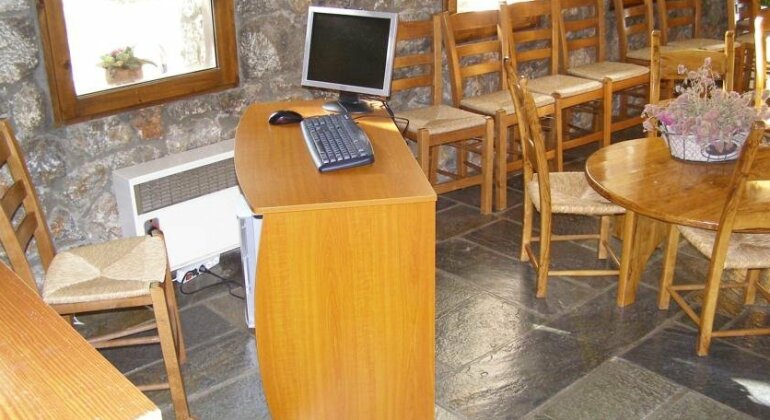 Neos Omalos Hotel - Photo3