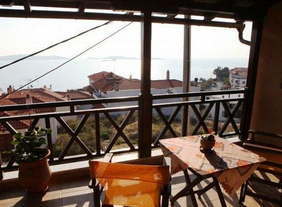 Dioni Hotel - Photo3