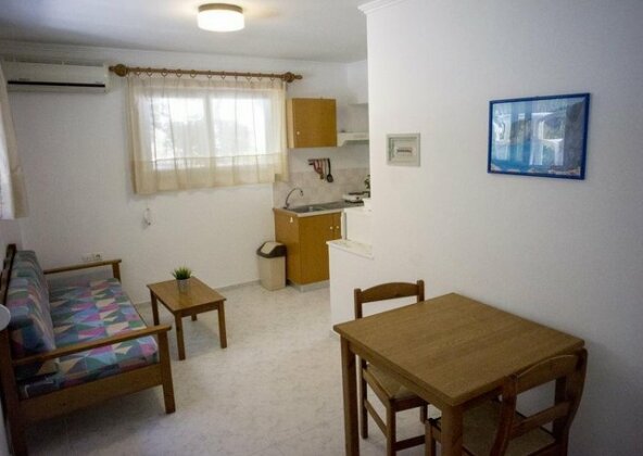Anthea Apartments - Photo4