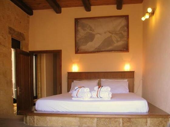 Archon Villa - Photo4