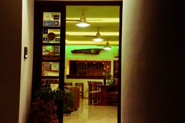 Aris Hotel - Photo2