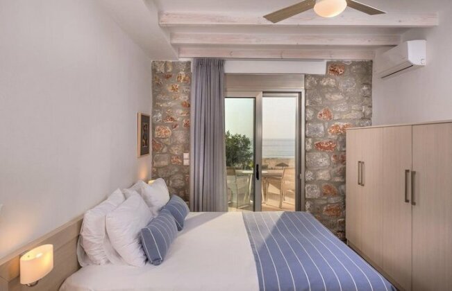 Cedar Bay Beachside Villas - Photo2