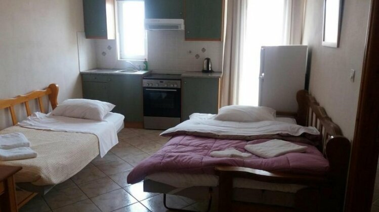 Hanna's Apartments - Photo4