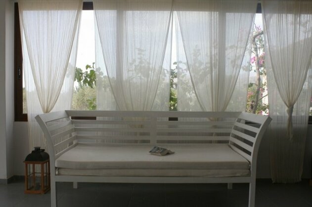 Iris Rooms and Apartments - Photo4