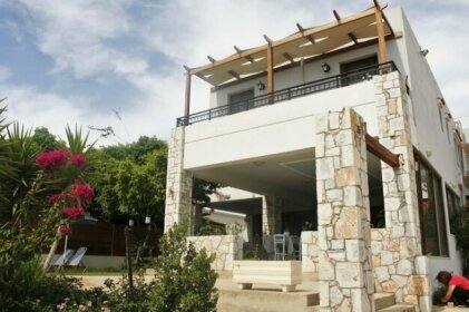 Iris Rooms and Apartments