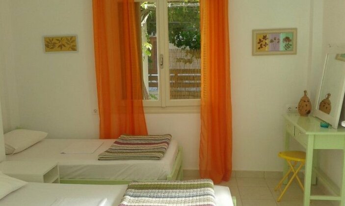 Kampos Rooms - Photo3