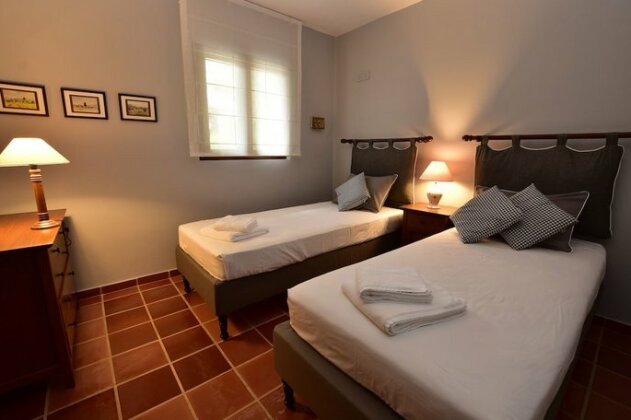 Ktima Grammeno Beachside Villa - Photo4