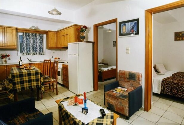 Panorama Apartments Palaiochora - Photo3