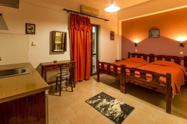Savas Rooms - Photo4
