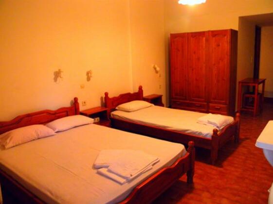 Stelios Rooms - Photo4