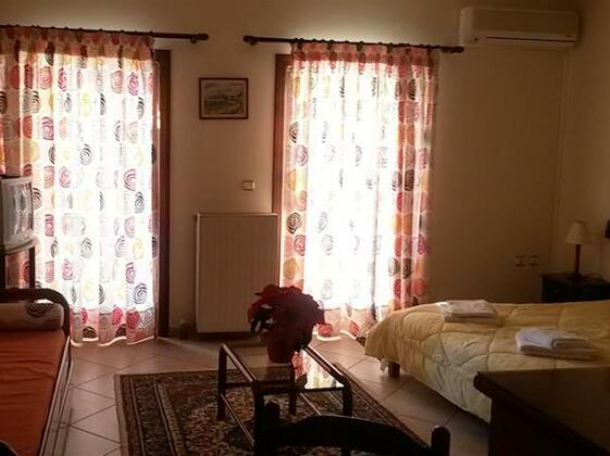 Diamerismata Magli - Photo3