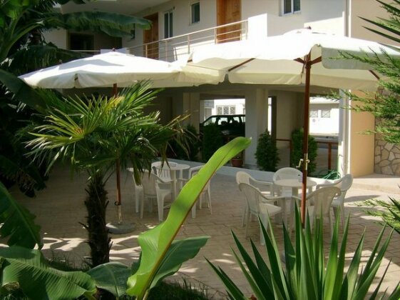 Georgakakos Homes - Photo3