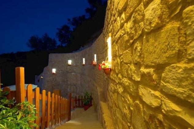 Agnanti Parga - Photo2