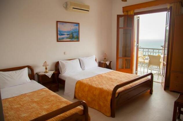 Avlonitis Rooms - Photo3