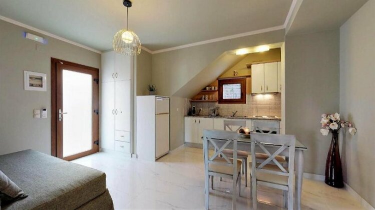Parga Inn Suites - Photo3