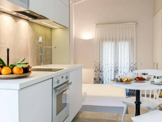 Topos Villas - Photo2