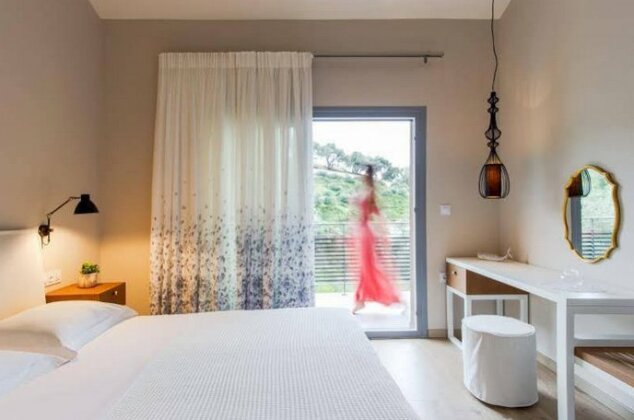 Topos Villas - Photo5