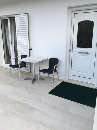 Villalithos Studio 2 - Photo2