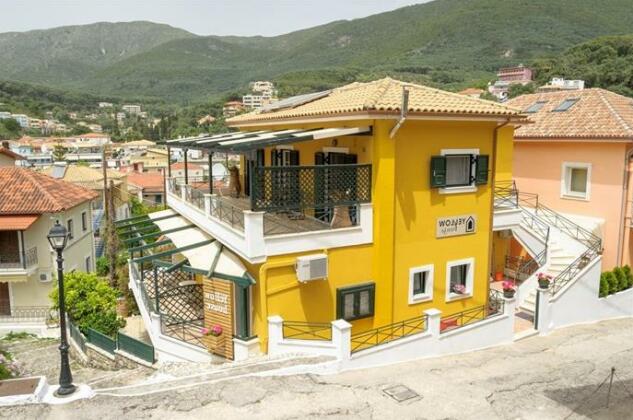 Yellow house Parga