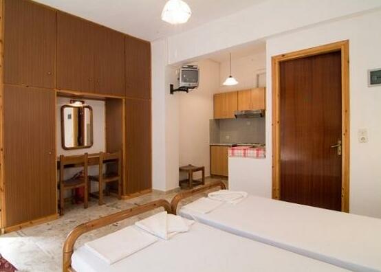 Zotos Rooms - Photo2
