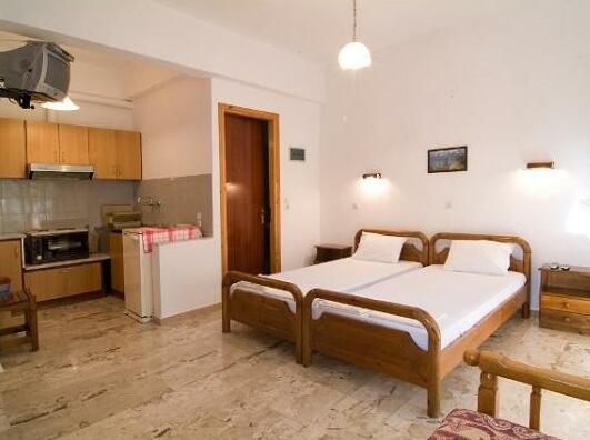 Zotos Rooms - Photo3