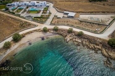 Aelia Hospitality Paros - Photo4