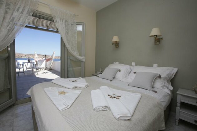 Alexandra's Rooms - Photo3