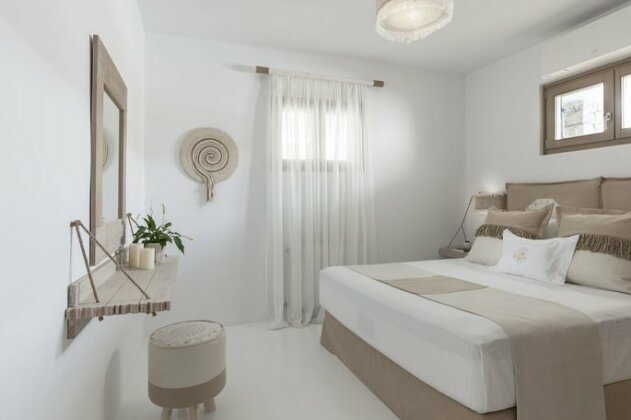 Amalgam Homes Paros - Photo4