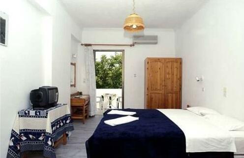 Ampeli Rooms - Photo4