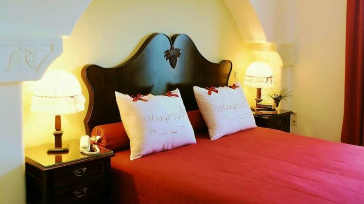 Antirides Hotel - Photo4