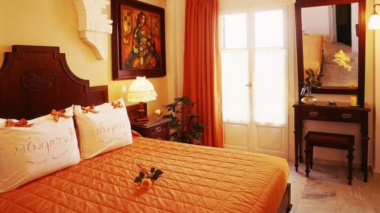 Antirides Hotel - Photo5