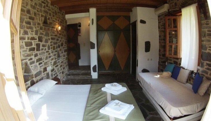 Arokaria Hideaway Suites - Photo3