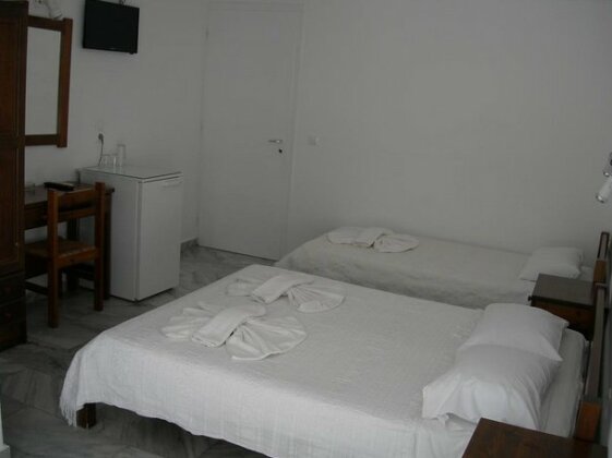 Bizas Rooms - Photo3