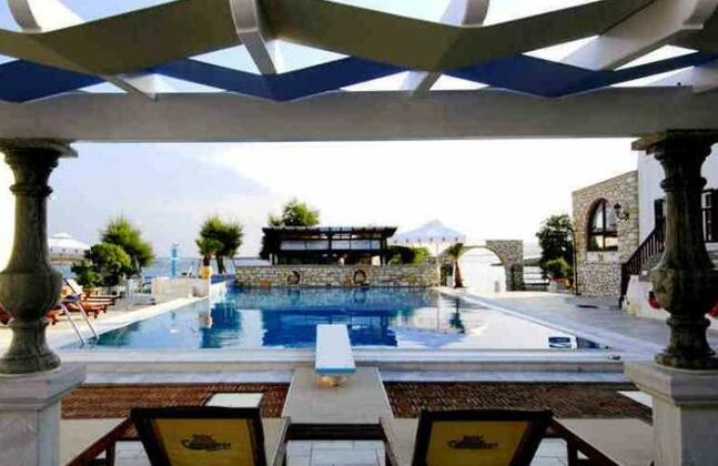 Contaratos Beach Hotel - Photo3
