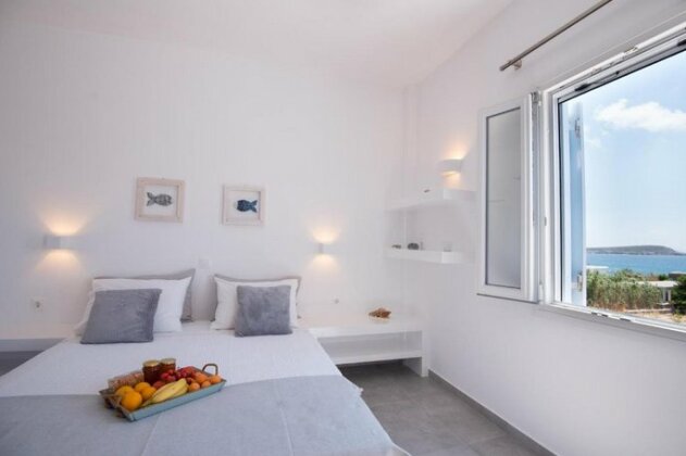 Flora & Agelos Studios - Photo3