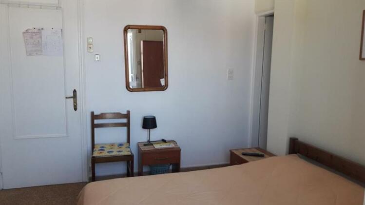 Flora Rooms - Photo5