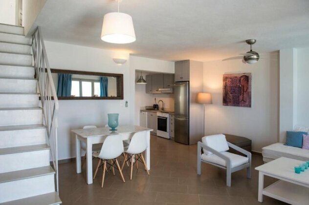 Fos Paros - Photo3