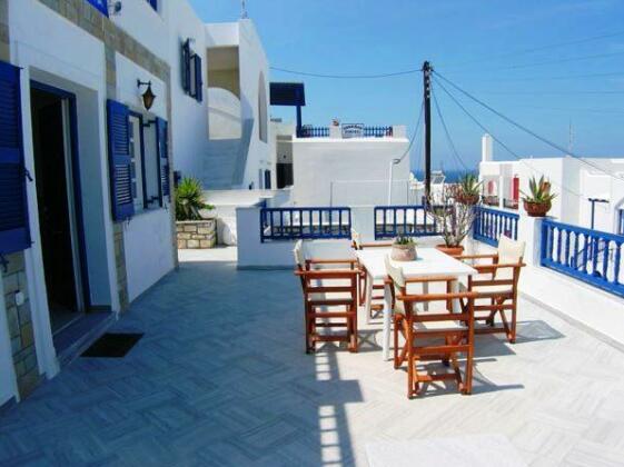 Hara Studios and Apartments - Photo3